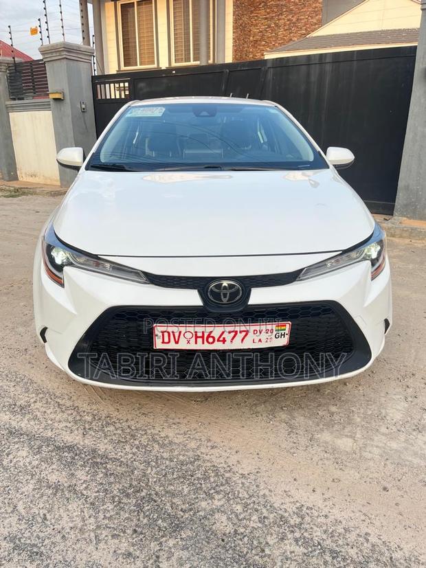 Toyota Corolla L 2021 White