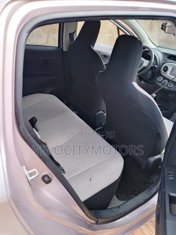 Toyota Vitz 1.3 AWD 5dr 2012 Silver