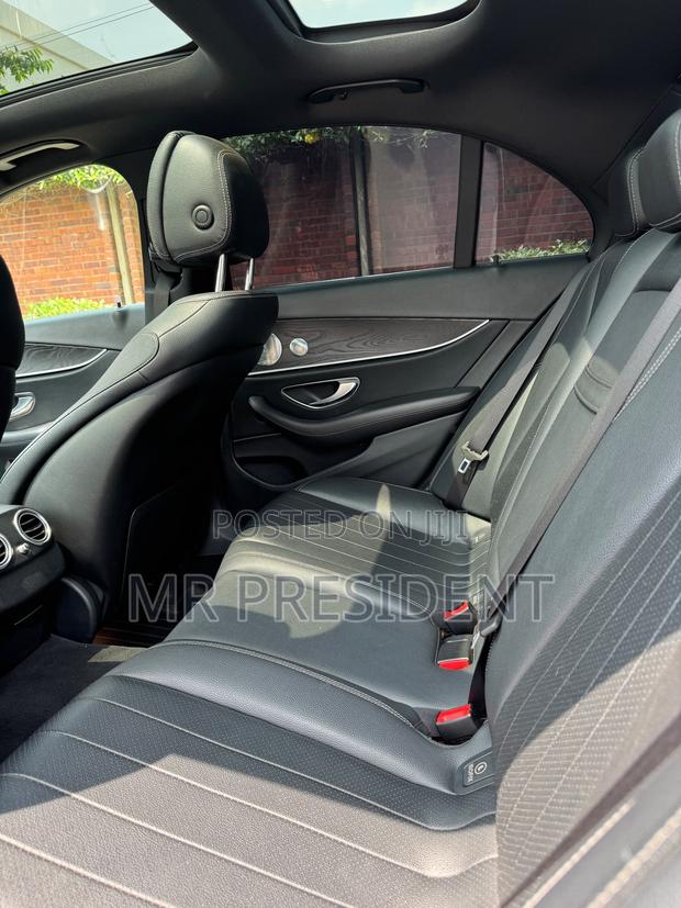 Mercedes-Benz E300 4Matic AWD Sedan (2.0L 4cyl 9A) 2017 White