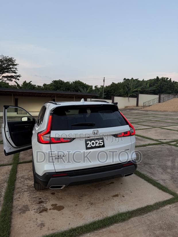 Honda CR-V 2025 White