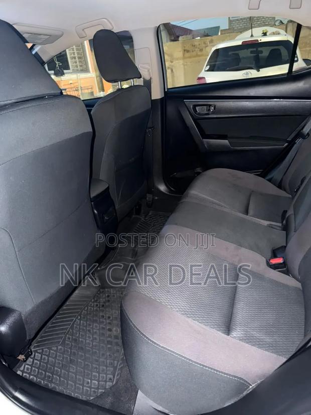 Toyota Corolla 2017 Gray