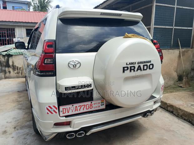 Toyota Land Cruiser Prado 2022 White