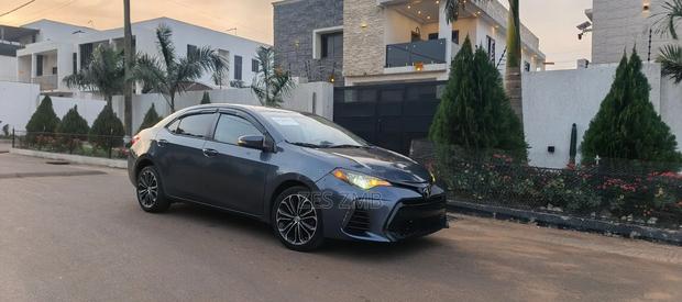 Toyota Corolla S 4dr Sedan (1.8L 4cyl CVT) 2016 Gray