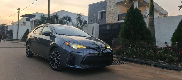 Toyota Corolla S 4dr Sedan (1.8L 4cyl CVT) 2016 Gray