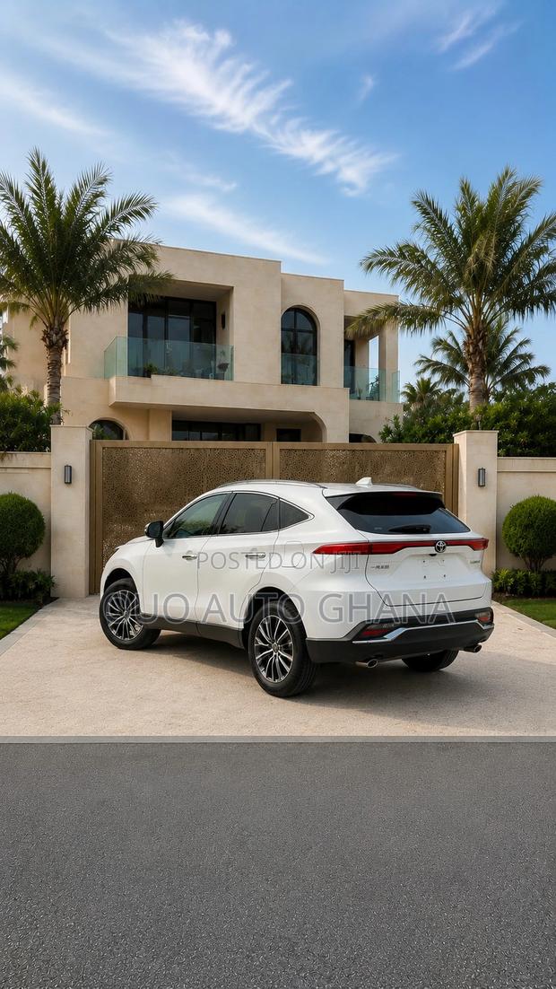 Toyota Harrier 2021 White
