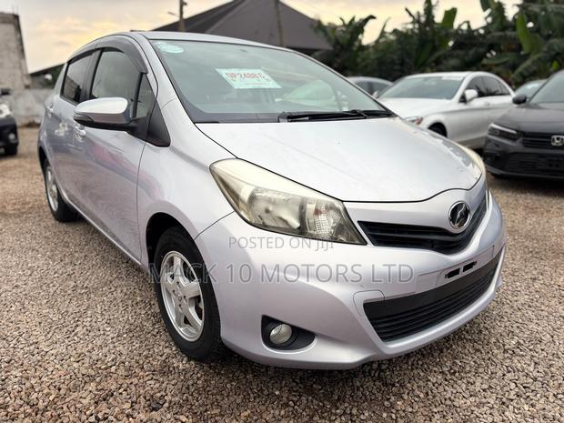 Toyota Vitz 1.5 FWD 3dr 2013