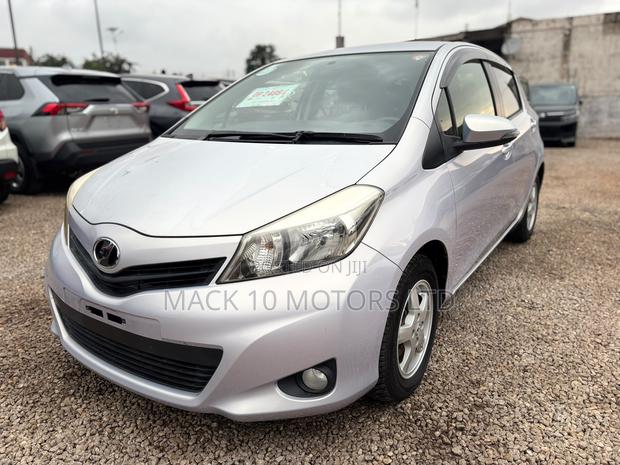 Toyota Vitz 1.5 FWD 3dr 2013
