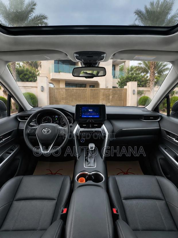 Toyota Harrier 2021 White