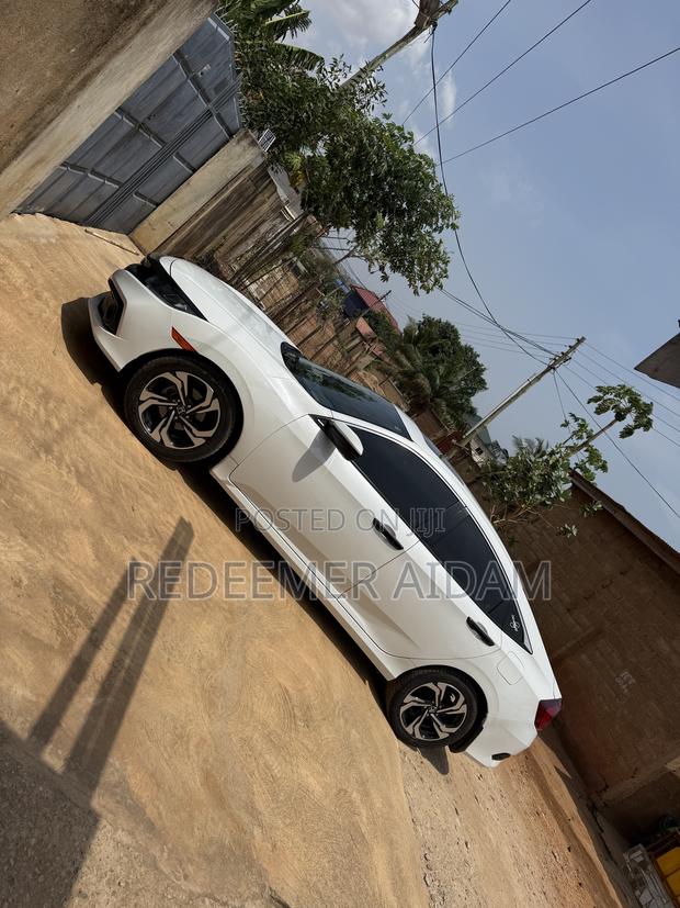 Honda Civic Sport Sedan 2019 White