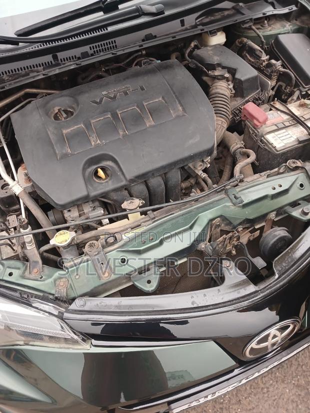 Toyota Corolla 2017 Green