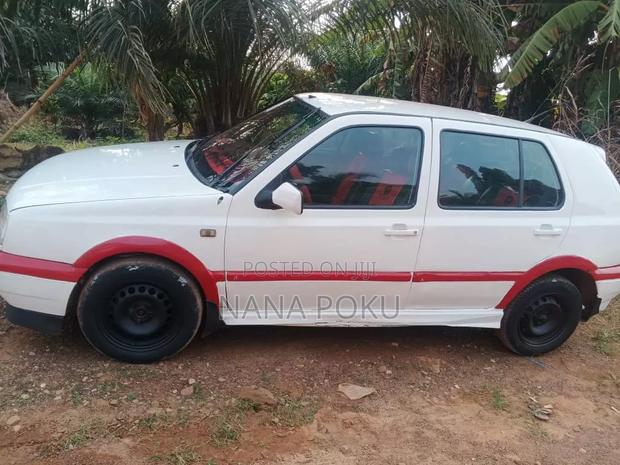 Volkswagen Golf 2000 Black
