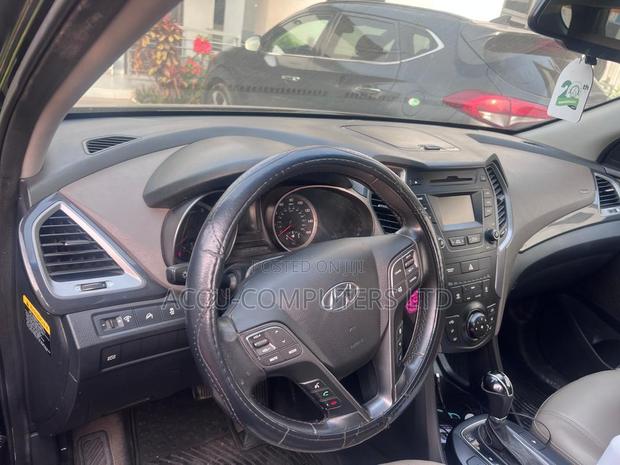Hyundai Santa Fe 2014 Black
