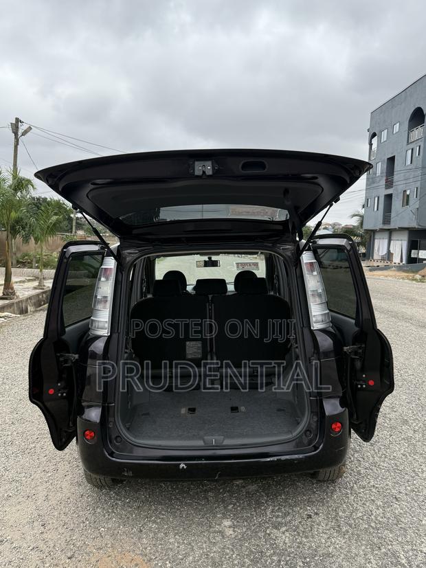 Toyota Sienta 2013 Black