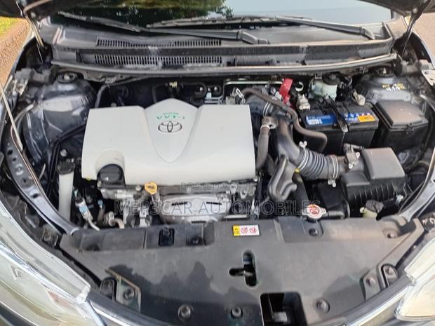 Toyota Yaris 2019 Gray