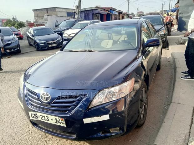 Toyota Camry 2010 Blue