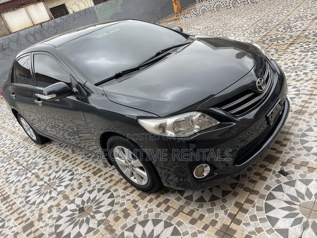 Toyota Corolla 2012 Black