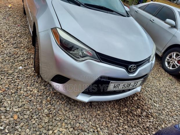 Toyota Corolla 2018 Silver