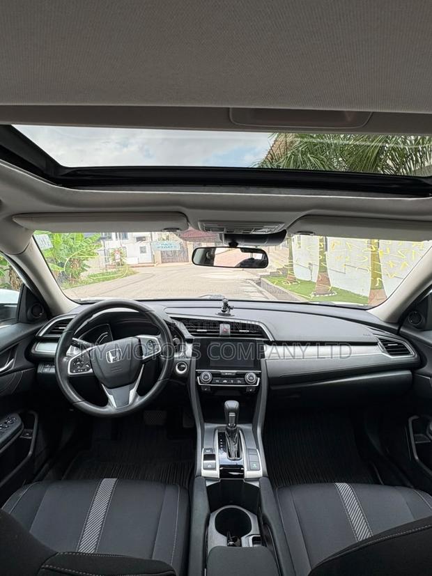 Honda Civic EX-L Sedan 2018 White