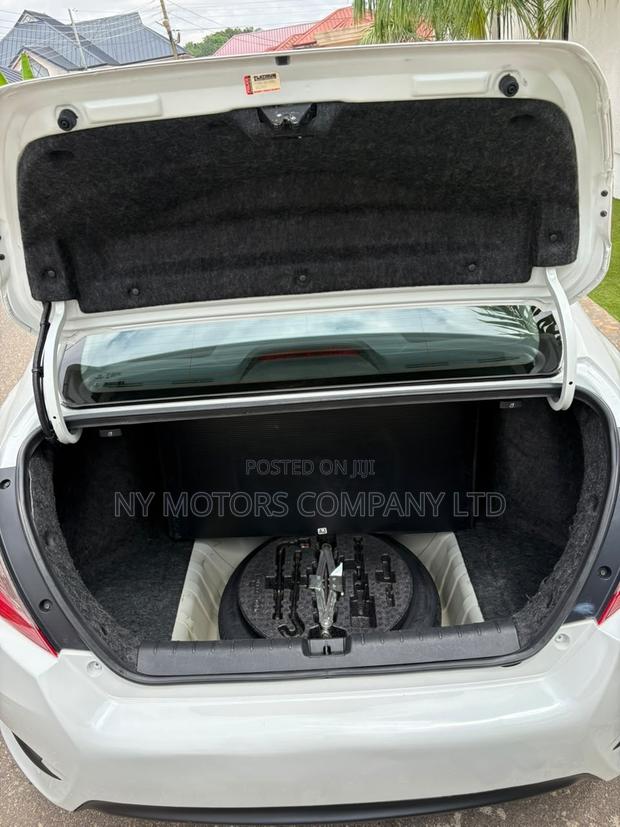 Honda Civic EX-L Sedan 2018 White