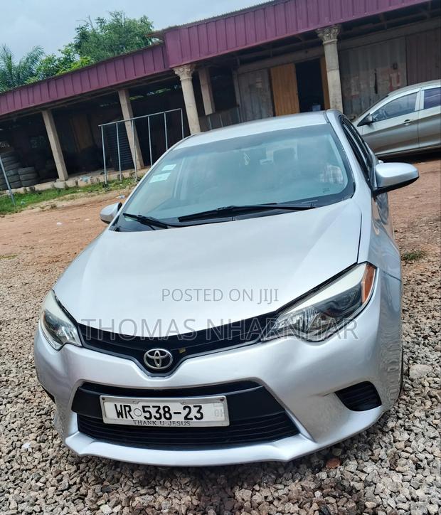 Toyota Corolla 2018 Silver