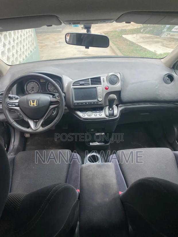 Honda Stream 2014 Gray