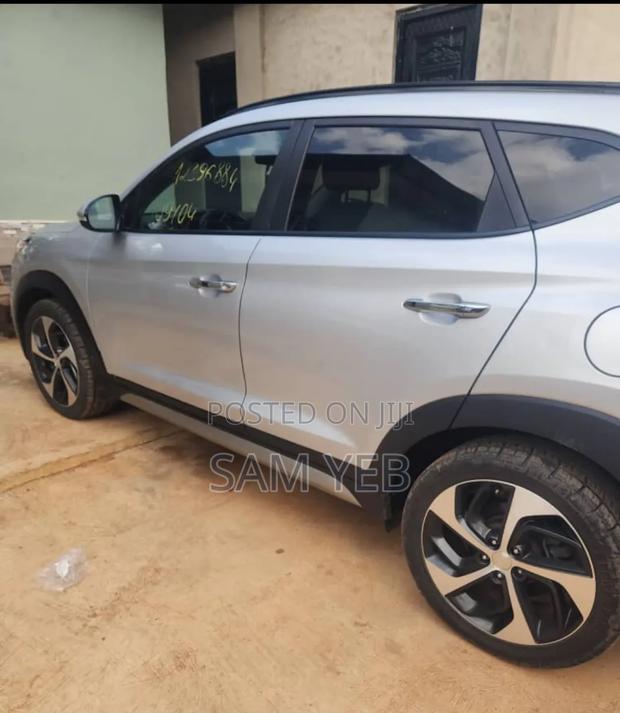 Hyundai Tucson SE AWD 2018 Silver