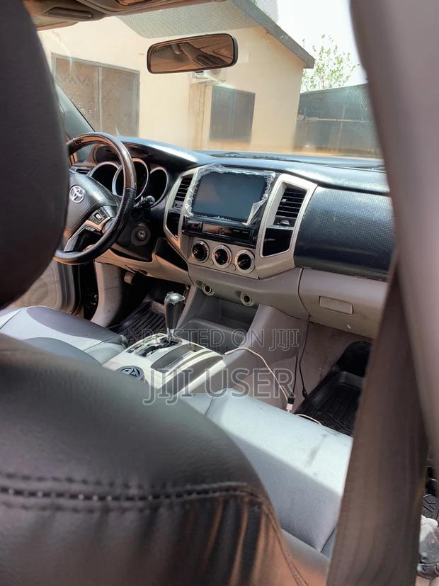 Toyota Tacoma 2012 Black