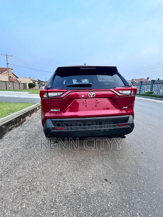 Toyota RAV4 2020 Red