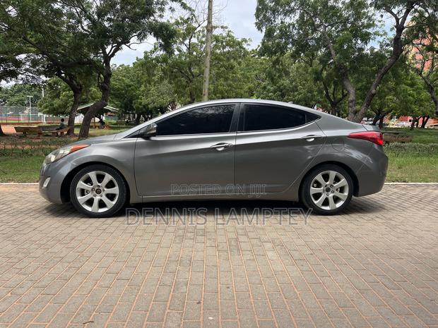 Hyundai Elantra 2014 Gray