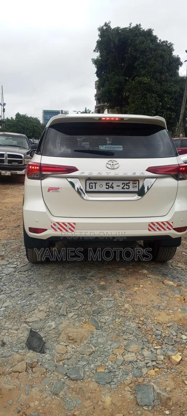 Toyota Fortuner 2021 White