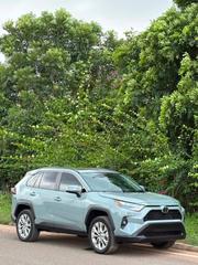 Toyota RAV4 XLE Premium AWD 2023 Gray for sale