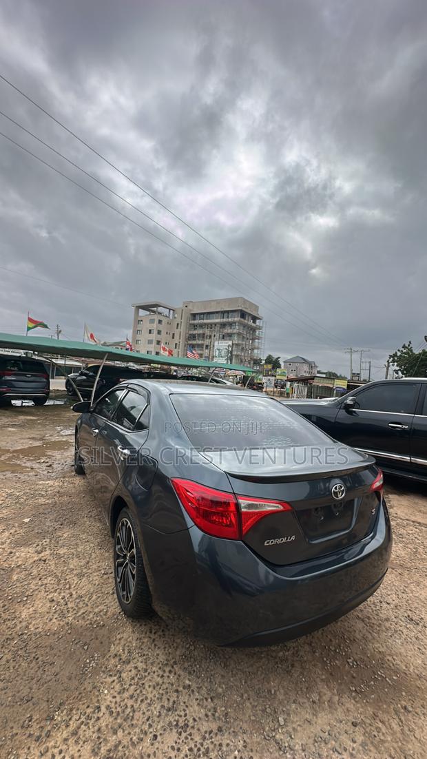 Toyota Corolla S 4dr Sedan (1.8L 4cyl CVT) 2016 Blue