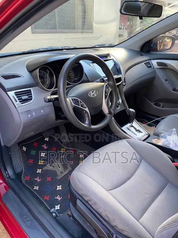 Hyundai Elantra 2013 Red