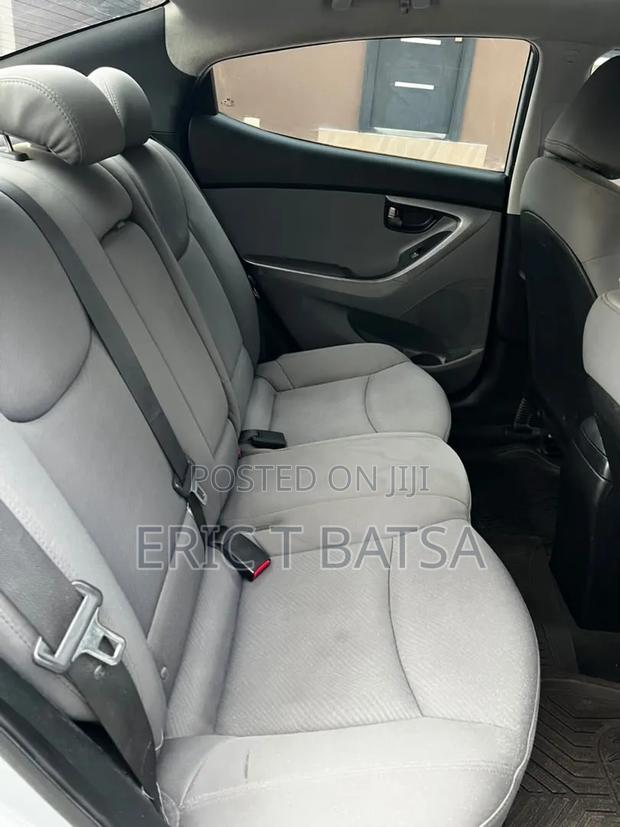 Hyundai Elantra 2013 Red