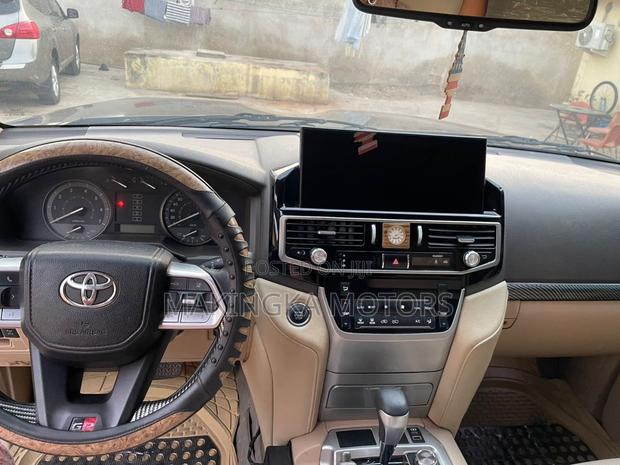 Toyota Land Cruiser 2015 Black