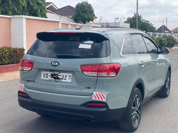 Kia Sorento 4dr SUV 2016 Green