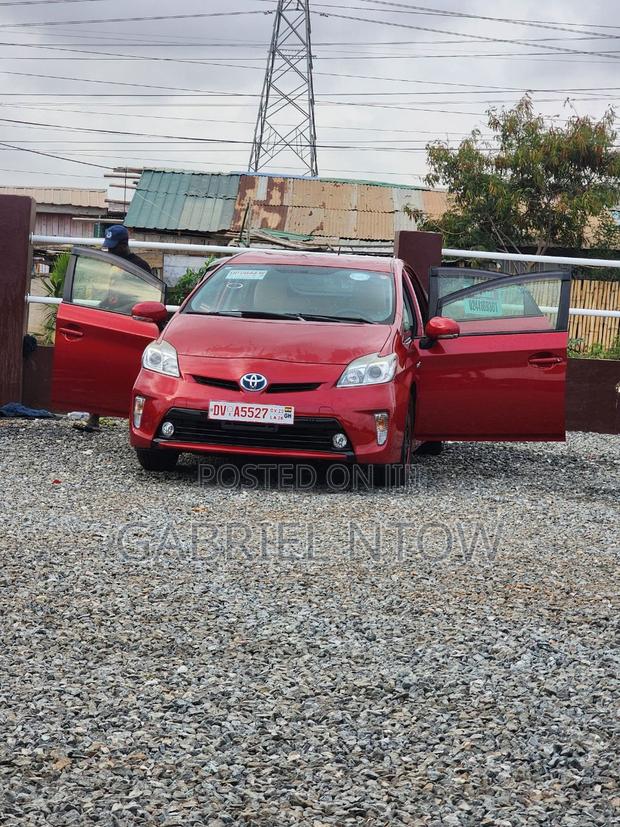 Toyota Prius 2015 Red