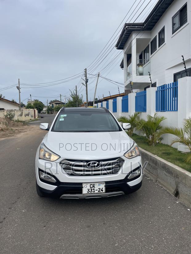Hyundai Santa Fe SE AWD 2016 White