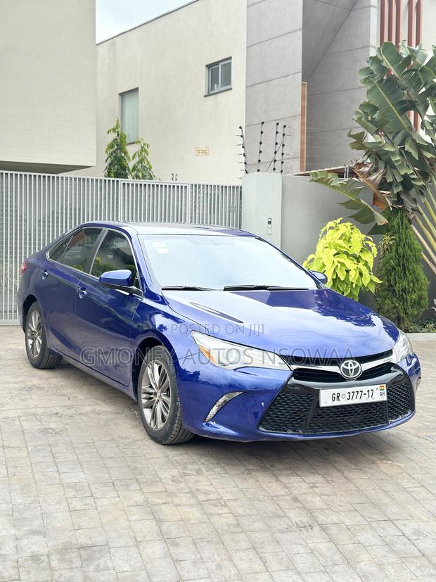 Toyota Camry XLE 4dr Sedan (2.5L 4cyl 6A) 2017 Blue