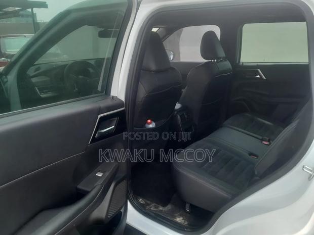 Mitsubishi Outlander SE 2022 White