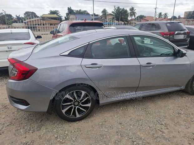 Honda Civic 2019 Gray