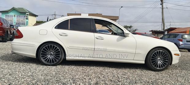 Mercedes-Benz E300 2007 White