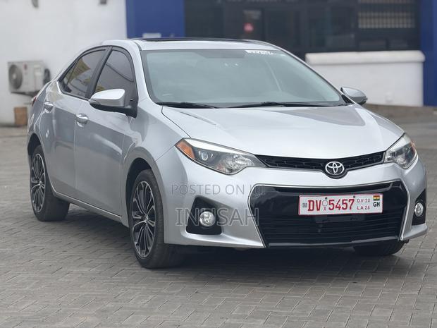Toyota Corolla S 4dr Sedan (1.8L 4cyl CVT) 2016 Gray
