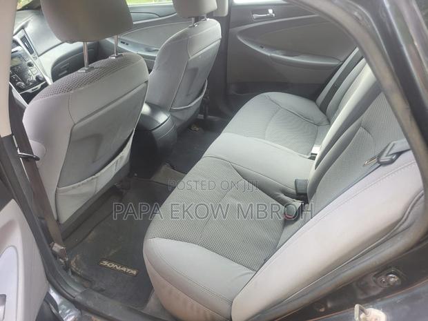 Hyundai Sonata Limited 2.0T Sedan (2.0L 4cyl 6A) 2012 Blue