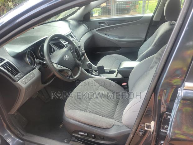 Hyundai Sonata Limited 2.0T Sedan (2.0L 4cyl 6A) 2012 Blue