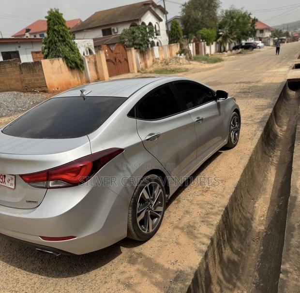 Hyundai Elantra Limited 4dr Sedan (1.8L 4cyl 6A) 2014 Gray