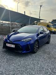 Toyota Corolla SE 4dr Sedan (1.8L 4cyl CVT) 2017 Blue for sale