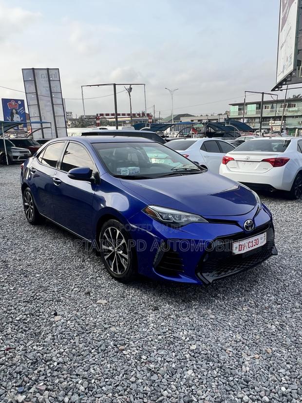 Toyota Corolla SE 4dr Sedan (1.8L 4cyl CVT) 2017 Blue