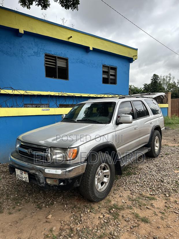 Toyota 4-Runner 2002 Silver