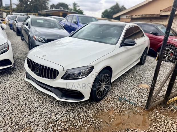 Mercedes-Benz C300 2017 White
